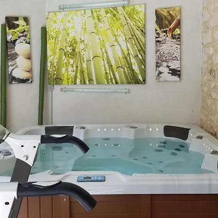 Le Sanloren Spa בית נופש Sabran